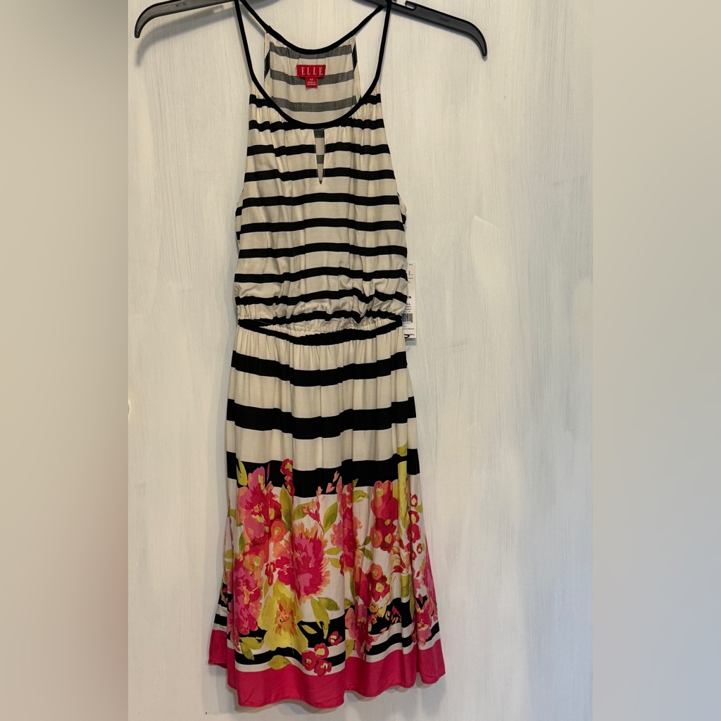 (Xs) Elle Haltertop B&W Stripes W/ Floral Pattern Around Bottom
